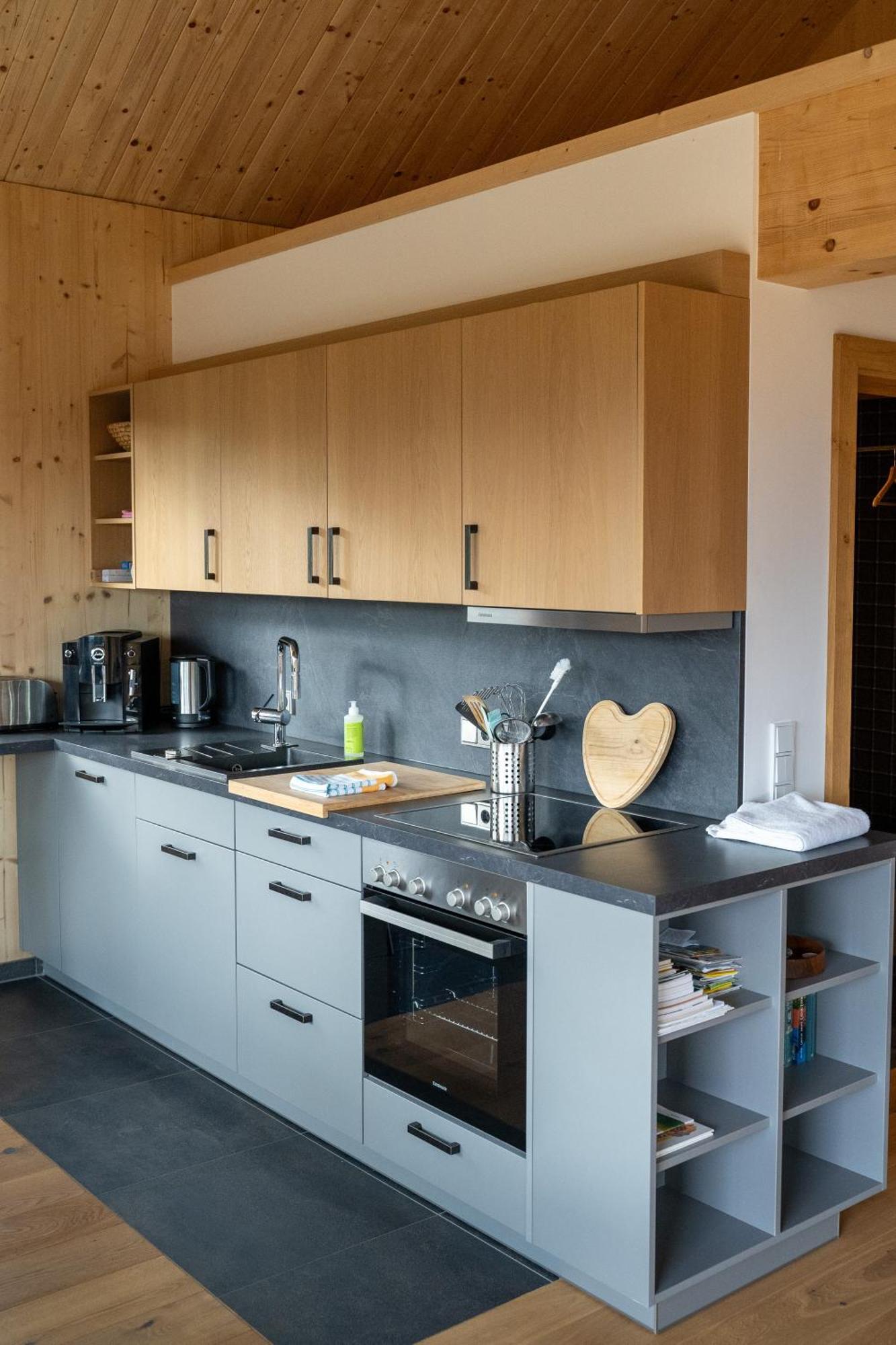 Holzhaus "Zum Schwarz'N" Apartment Aurach am Hongar Ngoại thất bức ảnh