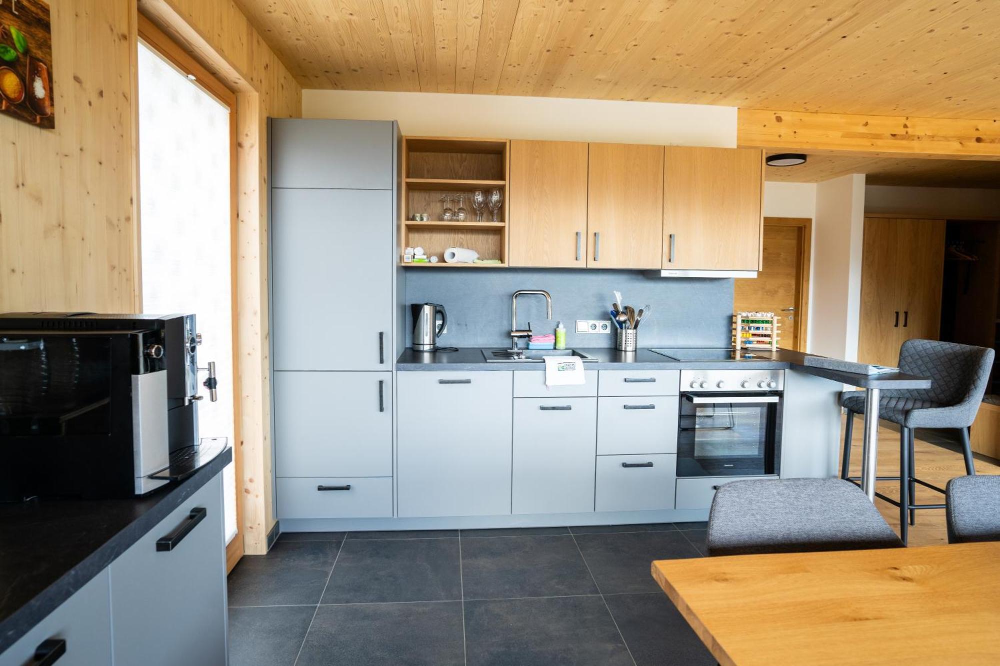 Holzhaus "Zum Schwarz'N" Apartment Aurach am Hongar Ngoại thất bức ảnh
